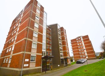 Thumbnail Flat to rent in Upperton Road, Eastbourne