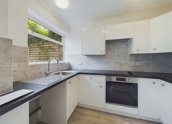 Thumbnail Town house to rent in Dale Close, Horsham