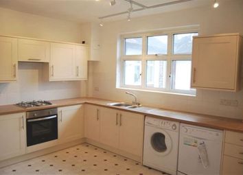 3 Bedrooms Flat to rent in Gladstone Court, Anson Road, Willesden Green NW2