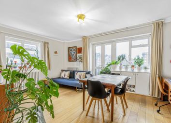 Thumbnail Flat to rent in Reynolds House, London