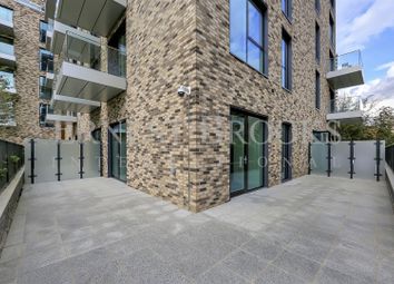 Thumbnail 1 bed flat to rent in Hadleigh Apartments, Woodberry Down, Finsbury Park