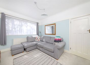 2 Bedrooms Maisonette for sale in Cameford Court, New Park Road SW2