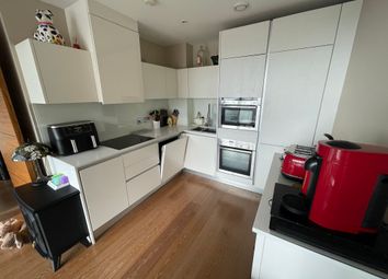 Thumbnail 2 bed flat to rent in Tizzard Grove, London