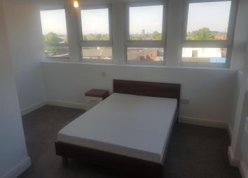 1 Bedrooms Flat to rent in Benbow Street, Sale M33