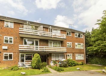 Thumbnail 1 bed flat to rent in Lovelace Gardens, Surbiton