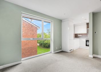 Thumbnail Flat to rent in Shurland Avenue, Barnet