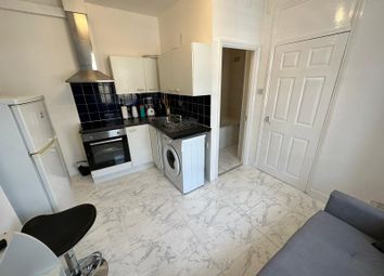 Thumbnail 2 bed flat to rent in Penfold Place, London