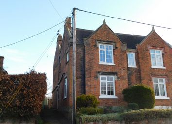 3 Bedroom Semi-detached house for rent