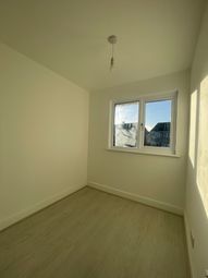 Thumbnail Room to rent in Cathkin Close, Leicester