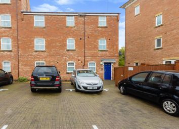 Thumbnail Flat for sale in Crowell Mews, Aylesbury