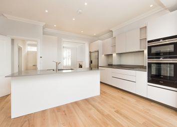 5 Bedrooms End terrace house to rent in Sterne Street, London W12