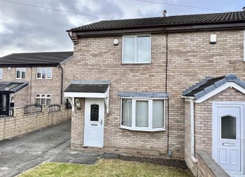 Thumbnail Town house to rent in Pine Hall Drive, Monk Bretton, Barnsley