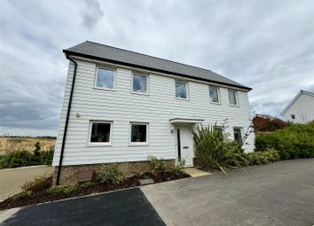 Thumbnail 4 bed detached house to rent in Foxglove Avenue, Bexhill-On-Sea