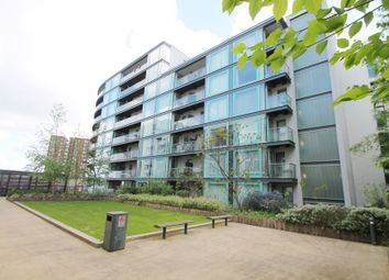 1 Bedrooms Flat to rent in Station Approach, Hayes UB3