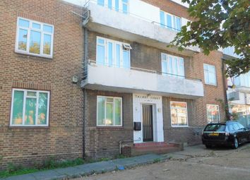 2 Bedrooms Flat to rent in Talbot Court, Blackbird Hill, London NW9