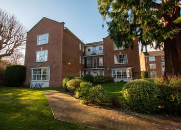 Thumbnail 2 bed flat to rent in Phyllis Court Drive, Henley-On-Thames