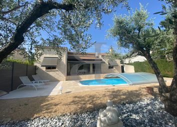 Thumbnail 4 bed bungalow for sale in Valreas, Provence-Alpes-Cote D'azur, 84600, France
