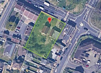 Thumbnail Land for sale in 5, 5A And 5B St Marks Crescent, Maidenhead, South East