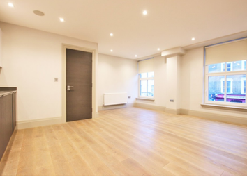 Thumbnail 1 bed flat to rent in Fulham Road, Fulham