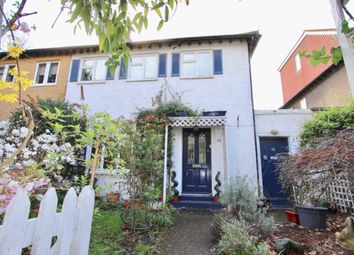 3 Bedroom Semi-detached house for rent