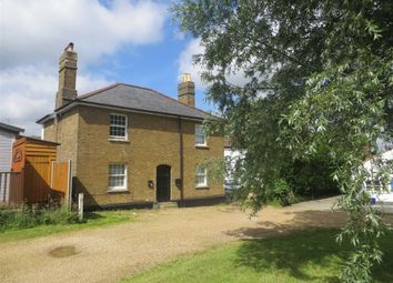 2 Bedroom Semi-detached house for rent