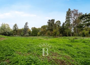 Thumbnail Serviced land for sale in Saint-Germain-En-Laye, Forestier, 78100, France