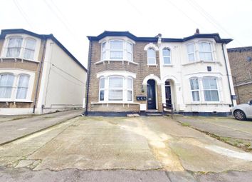 Thumbnail 1 bed flat to rent in Eastern Road, Romford