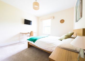 Thumbnail Room to rent in Alan Place, Bath Road, Reading