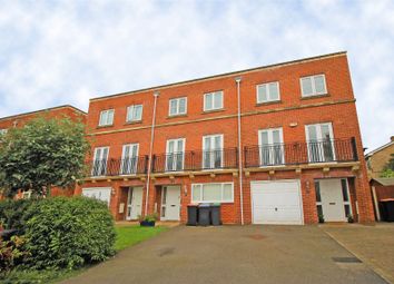 4 Bedroom Town house for rent