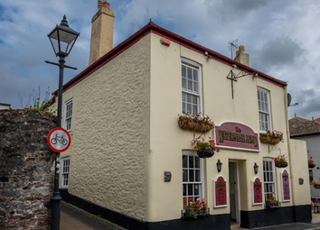 Thumbnail Pub/bar for sale in Victoria Street, Totnes