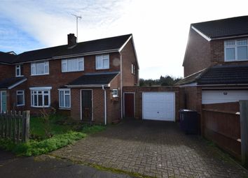 3 Bedrooms Semi-detached house for sale in Oakfield Avenue, Hitchin, Hertfordshire SG4