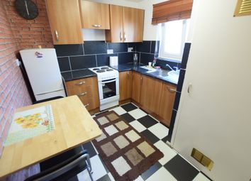 1 Bedrooms Flat to rent in Heenan Close, Barking IG11