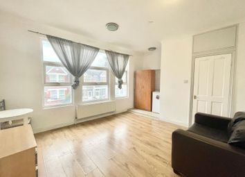 Thumbnail Duplex to rent in Grove Green Road, London