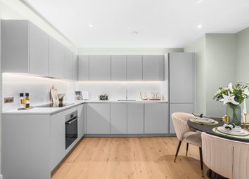 Thumbnail Flat for sale in King's Grove, Islington