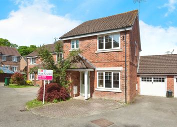 Thumbnail Link-detached house for sale in Highwood Park, Crawley