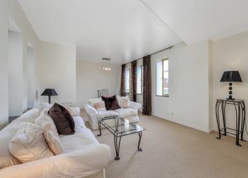 Thumbnail 2 bedroom flat to rent in Commercial Road, Limehouse, London