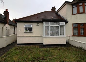 2 Bedrooms Semi-detached bungalow for sale in Abbey Road, Waltham Cross, Hertfordshire EN8