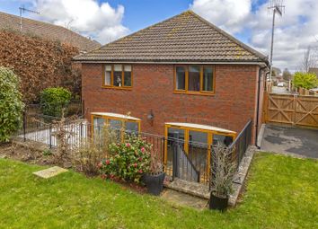 Thumbnail 3 bed detached bungalow for sale in Hayling Rise, Worthing