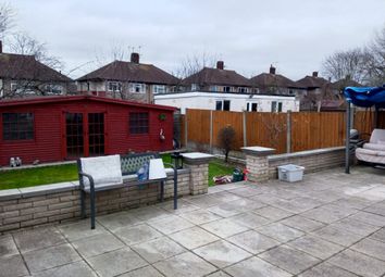 Thumbnail Bungalow to rent in Basildon Avenue, Ilford