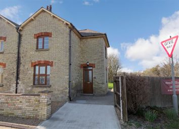 3 Bedroom Semi-detached house for rent