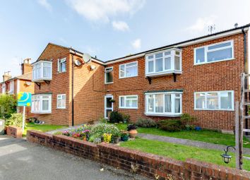 2 bed flat for sale in High Path Road, Guildford GU1