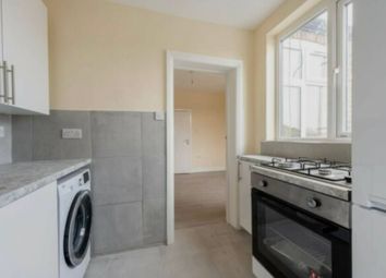 Thumbnail Flat to rent in Central Road, Worcester Park