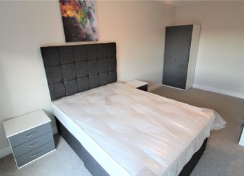 2 Bedrooms Flat to rent in Bridgewater Point, Ordsall Lane, Salford M5