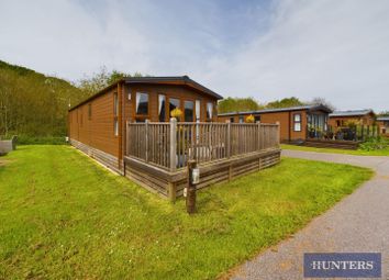 Thumbnail Lodge for sale in 17 Bridlington Links, Sewerby, Bridlington