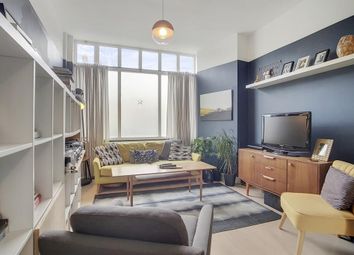 2 Bedrooms Flat for sale in 133 Denmark Road, London SE5