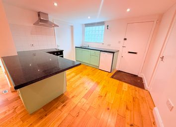 Thumbnail Studio to rent in Stanley Road, Teddington