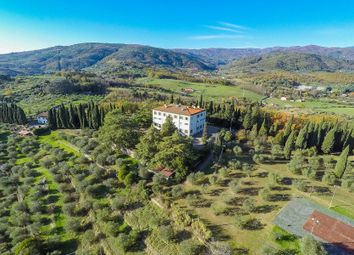 Thumbnail 10 bed villa for sale in Viale Macallè, Pistoia, Toscana