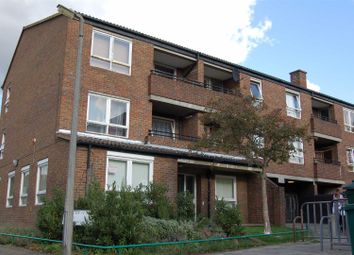 1 Bedrooms Flat to rent in Singleton Close, Colliers Wood, London SW17