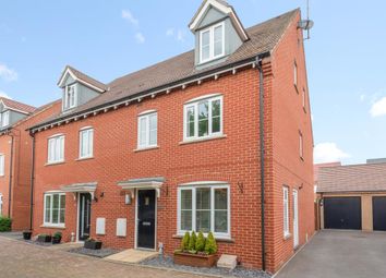 Thumbnail Town house for sale in Aylesbury, Buckinghamshire