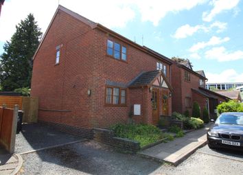 2 Bedroom Semi-detached house for rent